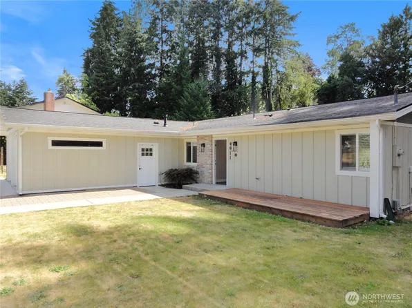 4911 64th Avenue W, University Place, WA 98467