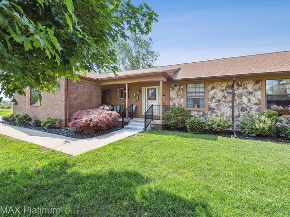 12132 Lexington Dr #2, South Lyon, MI 48178