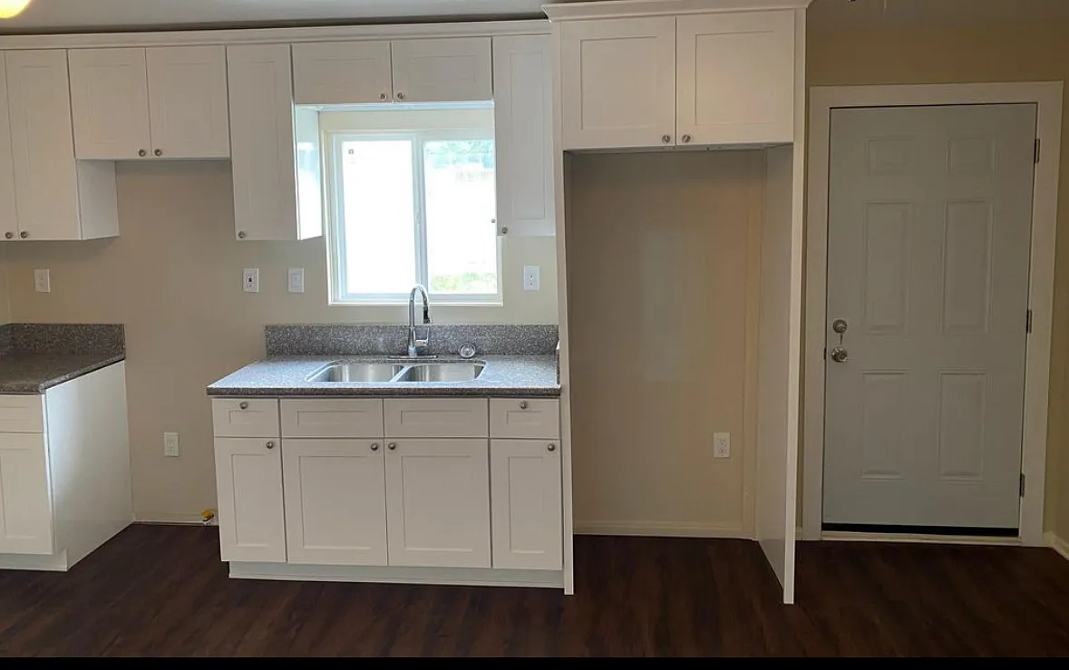 3908 Yellowstone Cir — Photo 3