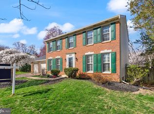8439 Hunt Valley Dr, Vienna, VA 22182