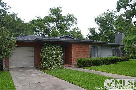2nd image of 511 E Nottingham Dr