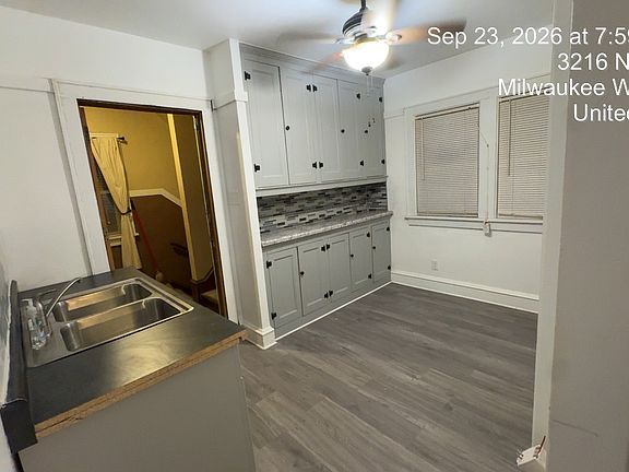 3rd image of 3210 N 44th St