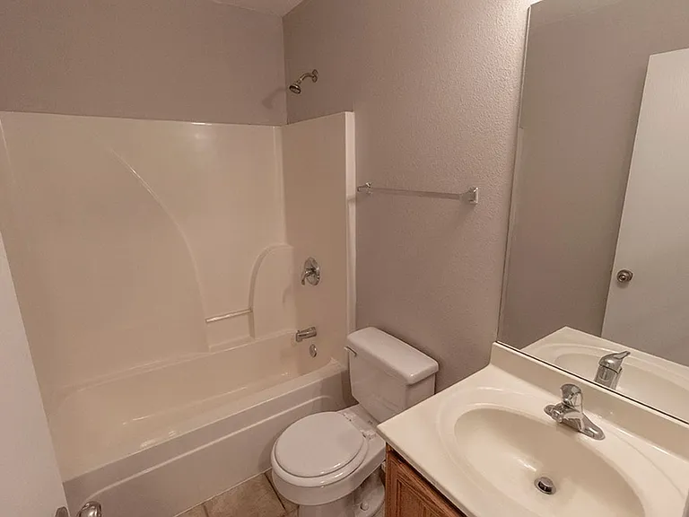 5808-5810 Canaveral Dr — Photo 28