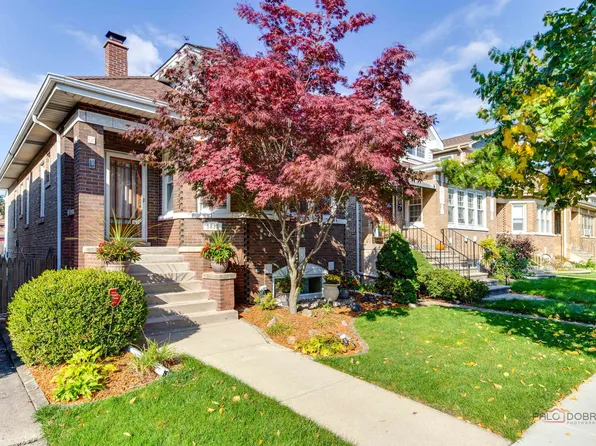 2832 N 77th Ave, Elmwood Park, IL 60707