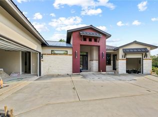 13 Chameleon Ct, The Hills, TX 78738