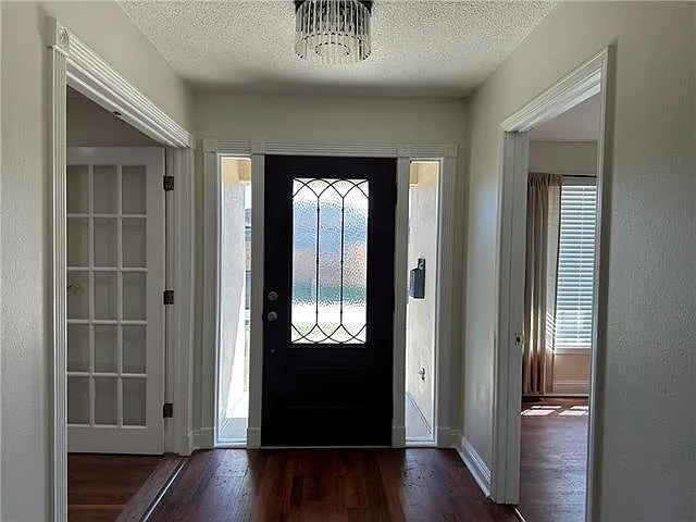 916 Martin Behrman Walk — Photo 9