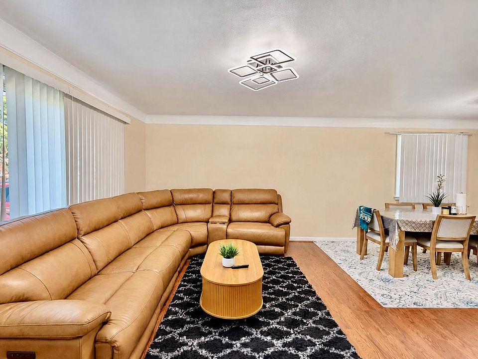 11136 Sunburst Ave, photo 4