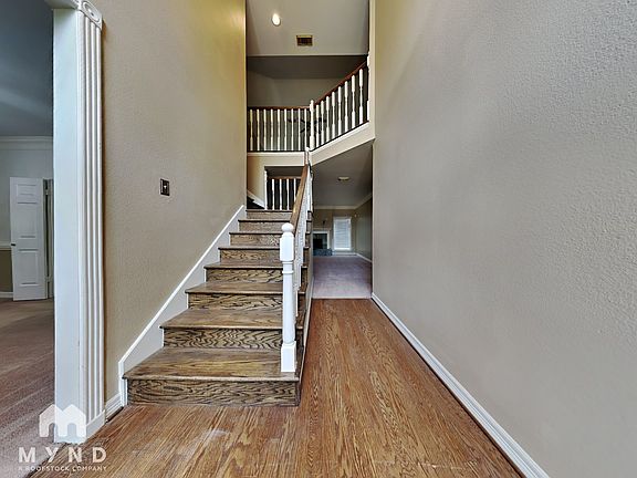 3rd image of 19026 Owen Oak Dr