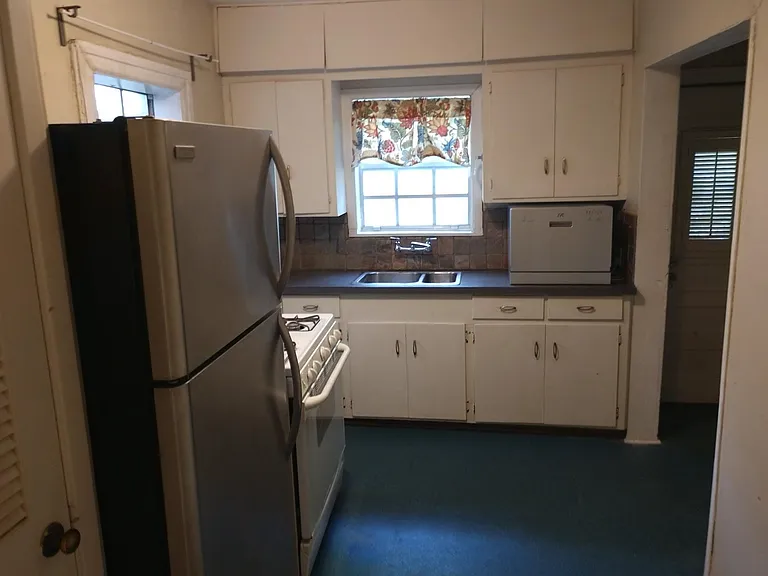 2427 Hazard St — Photo 7