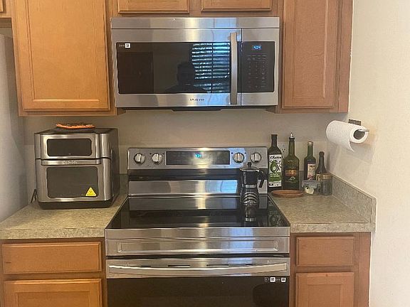 New Stove & Microwave