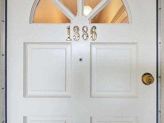 2nd image of 1384-1390 Church St