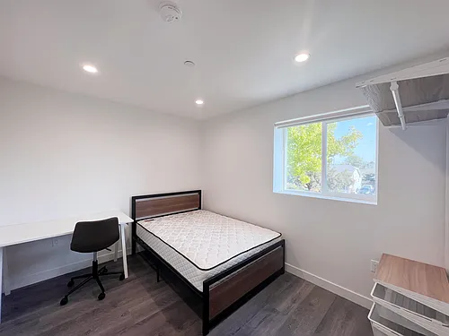 Floor plan 1439 W 37th Dr