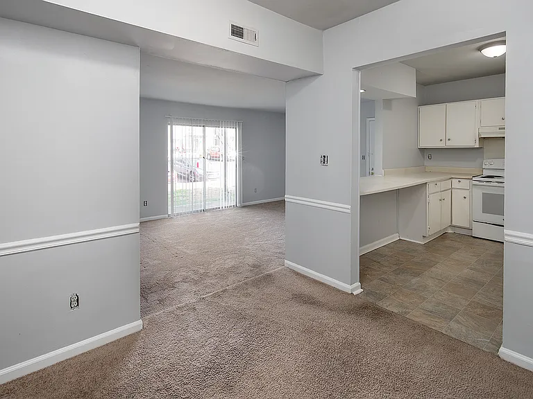 849 Farmhurst Dr #D — Photo 25