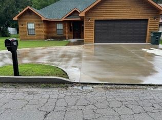 209 N 9th Ave, Madill, OK 73446