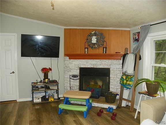 4th image of 22303 Pork Hill Rd