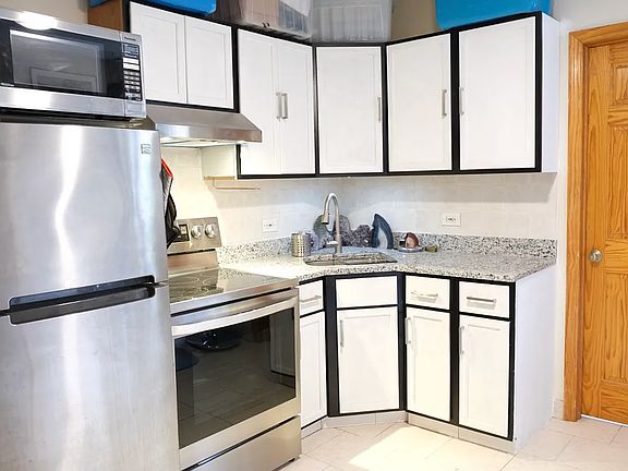 5th image of 318 E 80th St #4S