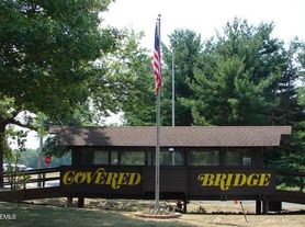 178 Amberly Dr, Manalapan, NJ