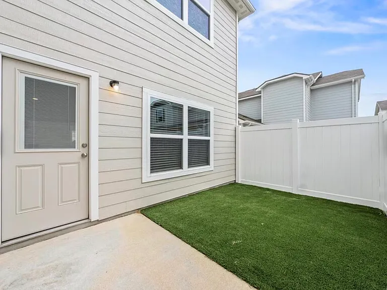 10838 Emerick St — Photo 10