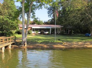 735 Little Crane Cove Ln, Salisbury, NC 28146