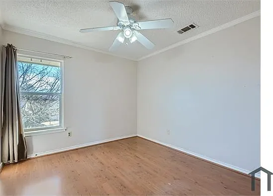 2420 Waterloo Ln — Photo 27
