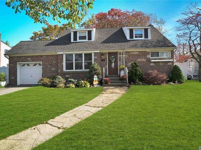 29 Eastwood Dr, Massapequa Park, NY, 11762