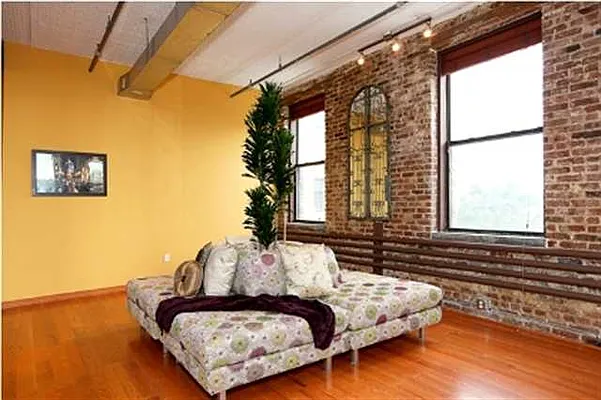 Sold by Knecht Properties | media 16