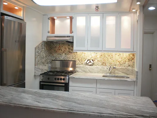 Rented by Frank Valvo Real Estate | media 42