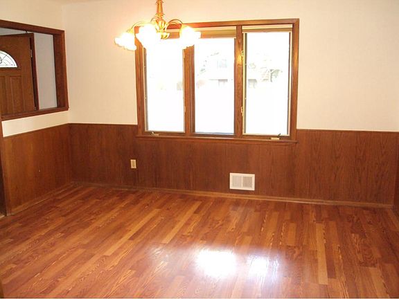 5th image of 7709 Florida Cir N