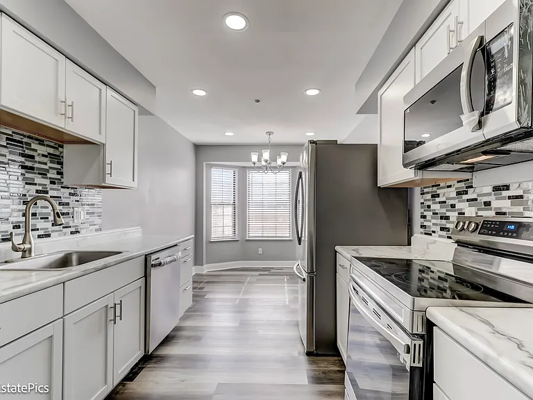 43449 W Arbor Way Dr #200 — Photo 4