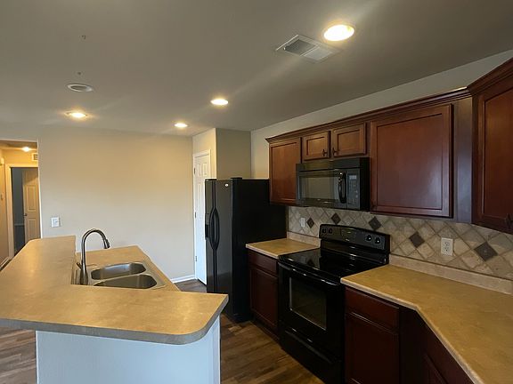 5th image of 8967 Apache Plume Dr Unit E