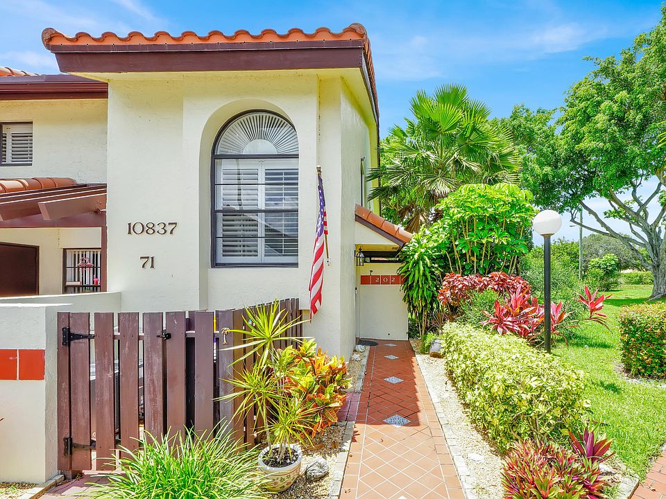 1st image of 10837 Bahama Palm Way #202