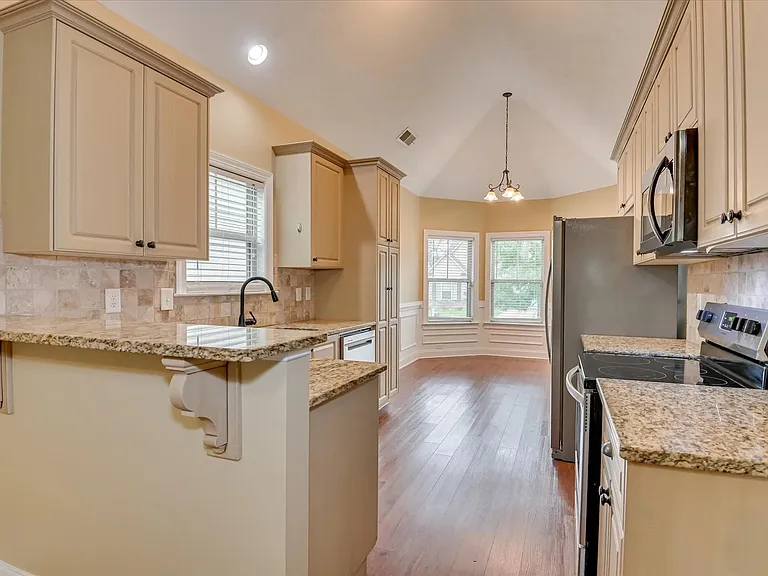 621 Shipley Ave — Photo 9
