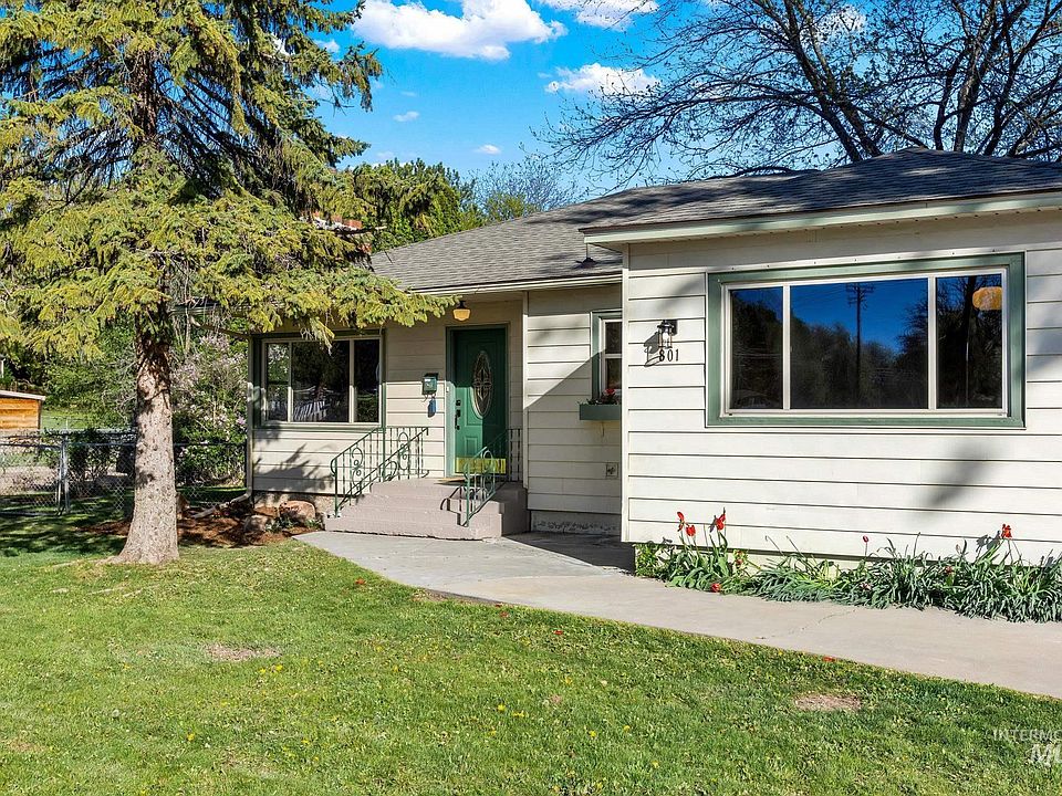 1st image of 801 S 18th Ave