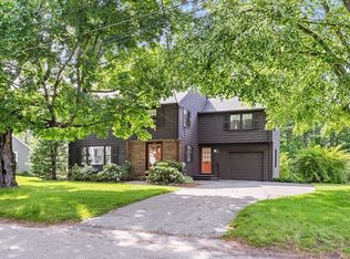 24 Meadow Brook Ln, Reading, MA 01867