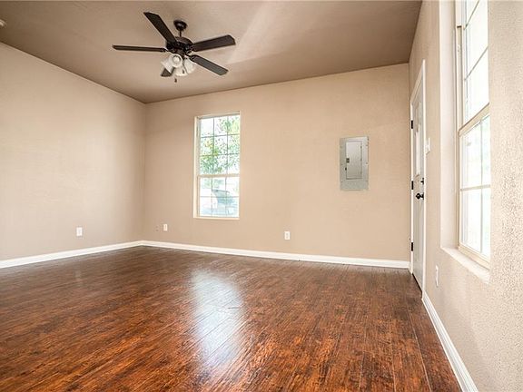 3rd image of 8952 Marianna Way