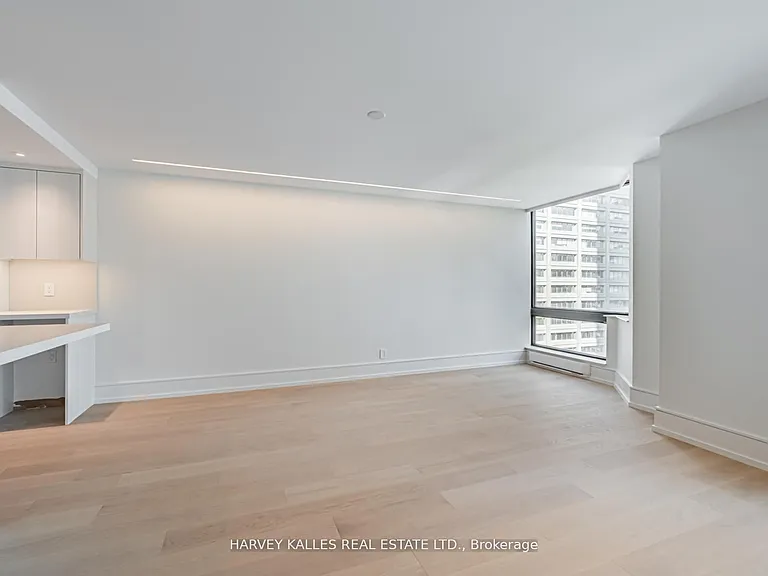 1166 Bay St #1703 — Photo 8