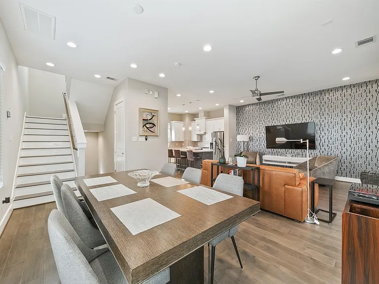 4032 Buck St #A — Photo 11
