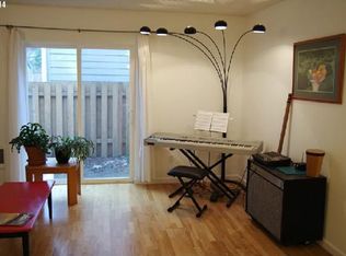 12038 SE Bush St APT B, Portland, OR 97266