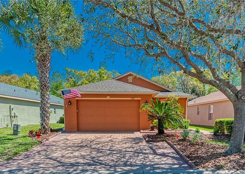 1st image of 705 Vineyard Way