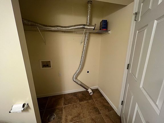 5th image of 9940 Arthur Ln APT J