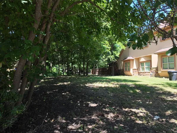 1613 N Bradley St, McKinney, TX 75069
