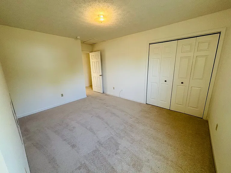 510 Craig St — Photo 9