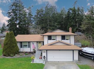 1144 SW 8th Ave, Oak Harbor, WA