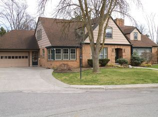 800 Wells Ct, Bay City, MI 48708