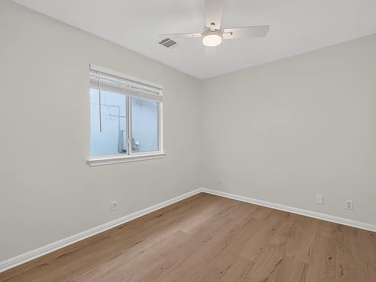 16517 Trevin Cv — Photo 24