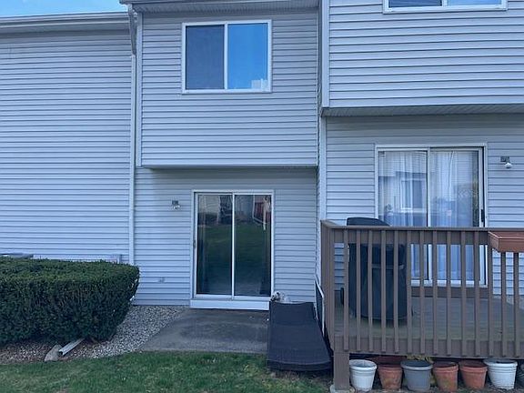 2nd image of 155 Redstone Hill Rd APT 21