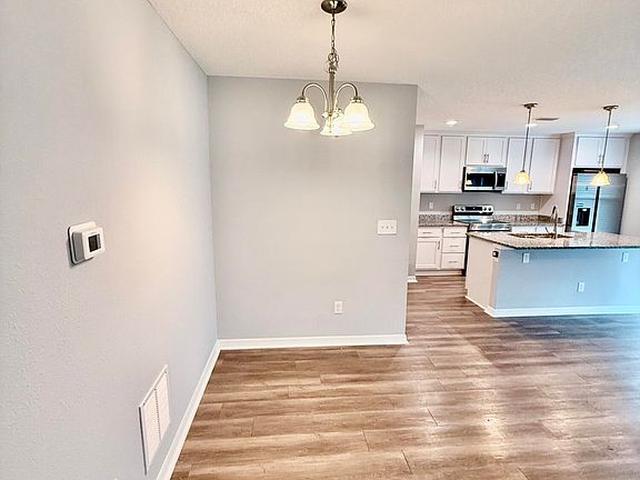 3rd image of 8336 HEWITT Street