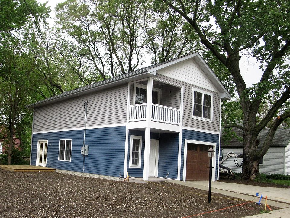 large side yard off of deck of 408