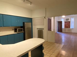 3135 N Calvert St APT 1, Baltimore, MD 21218