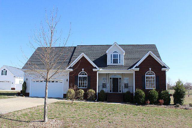1st image of 215 Gator Dr